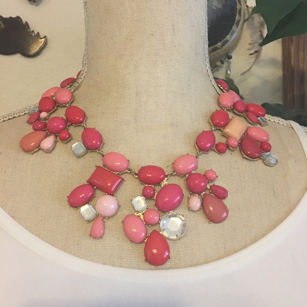 Charming Charlie bold pink stone necklace